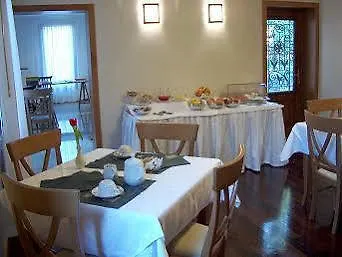 Domus Orsoni לינה וארוחת בוקר 3*