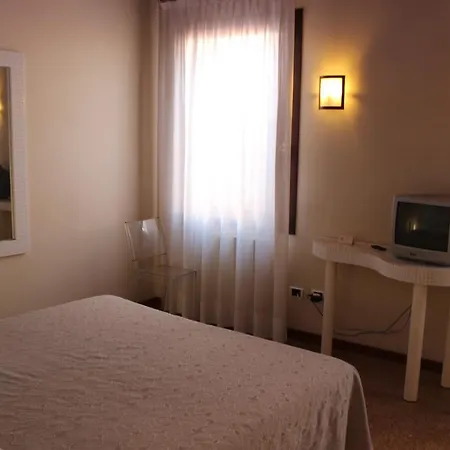 Domus Orsoni Bed & Breakfast 3*